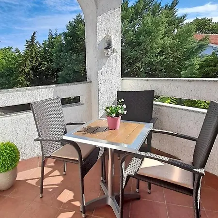 With A Parking Space Sveti Anton, Krk - 5288 Apartament Sveti Anton (Krk)