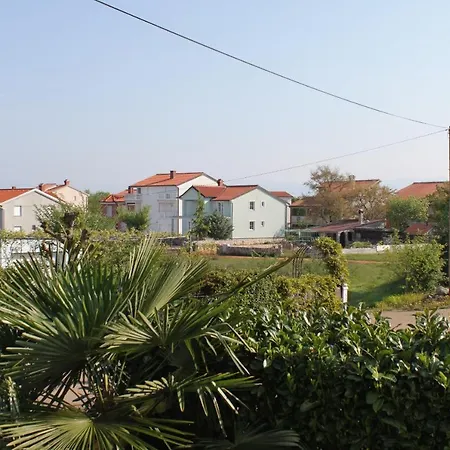 Apartament With A Parking Space Sveti Anton, Krk - 5288 Sveti Anton (Krk)