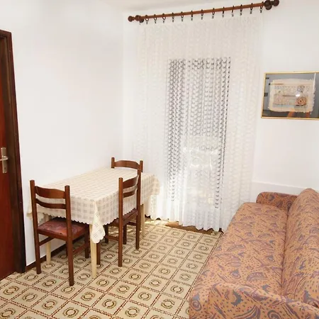 Διαμέρισμα With Parking Space Sveti Anton, Krk - 5288 Sveti Anton (Krk)