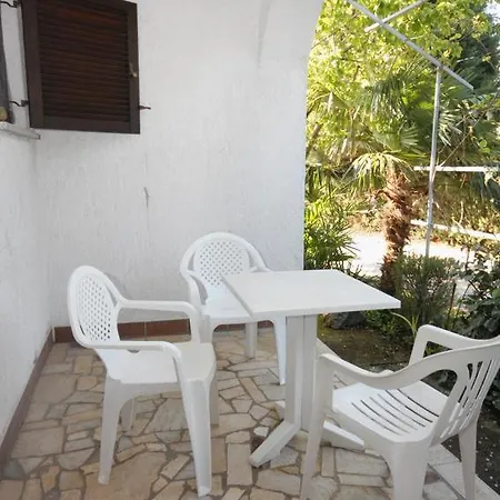 Apartments With Parking Space Sveti Anton, Krk - 5288 *